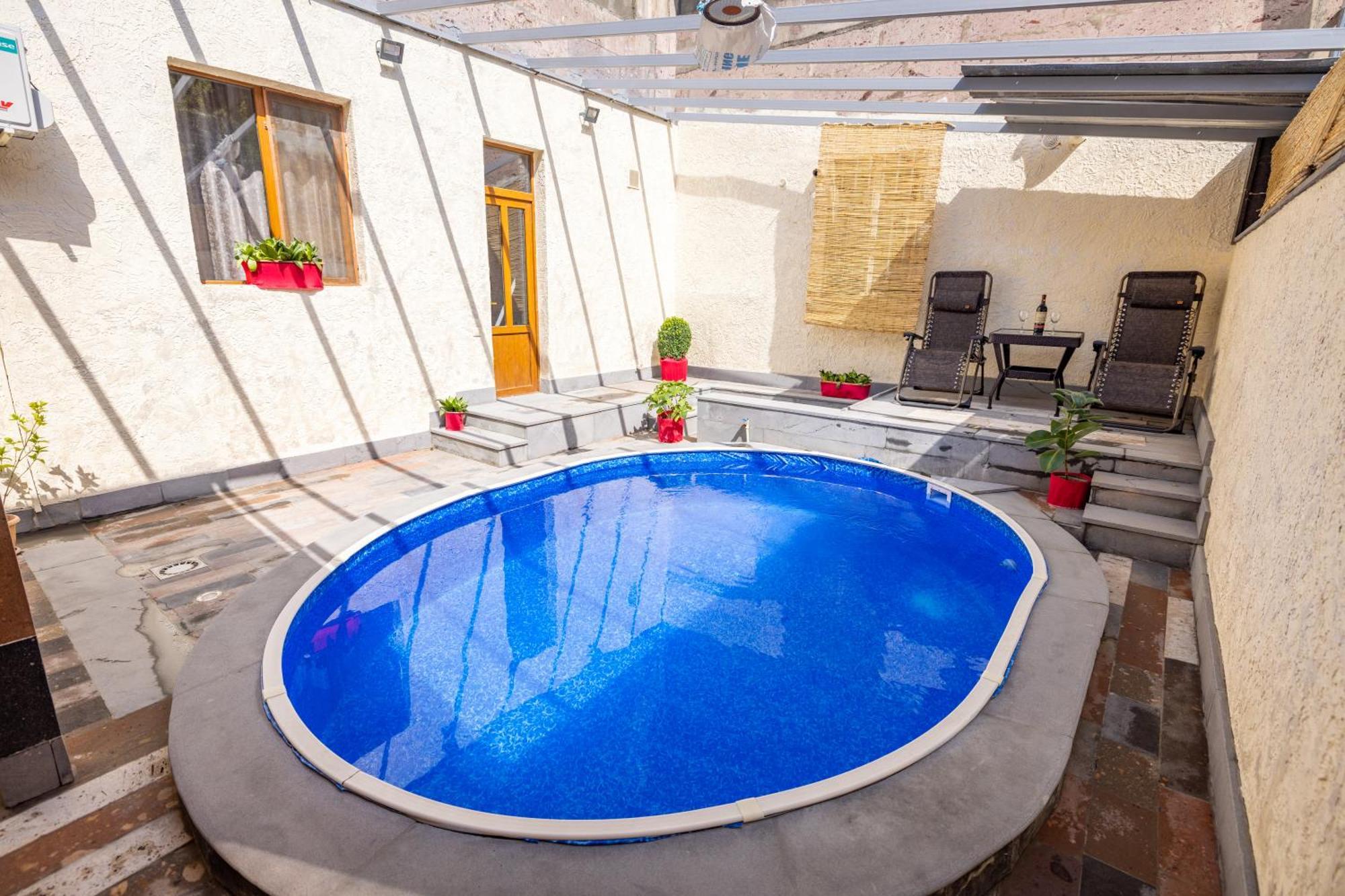 Our House Bed & Breakfast Vagharshapat ภายนอก รูปภาพ